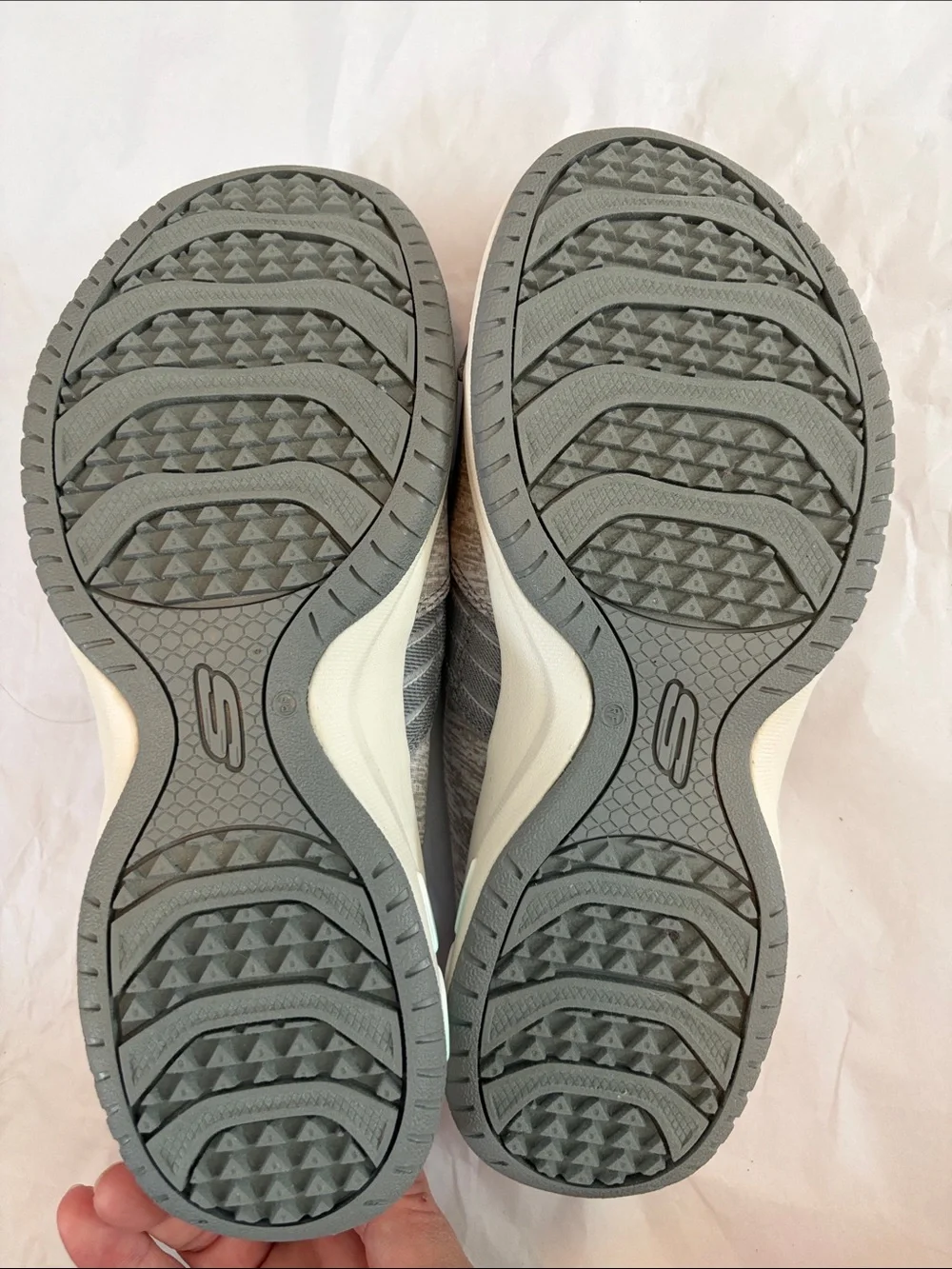 SKECHERS MODERN COMFORT WOMEN'S Commute Time-Delightful Day Clog